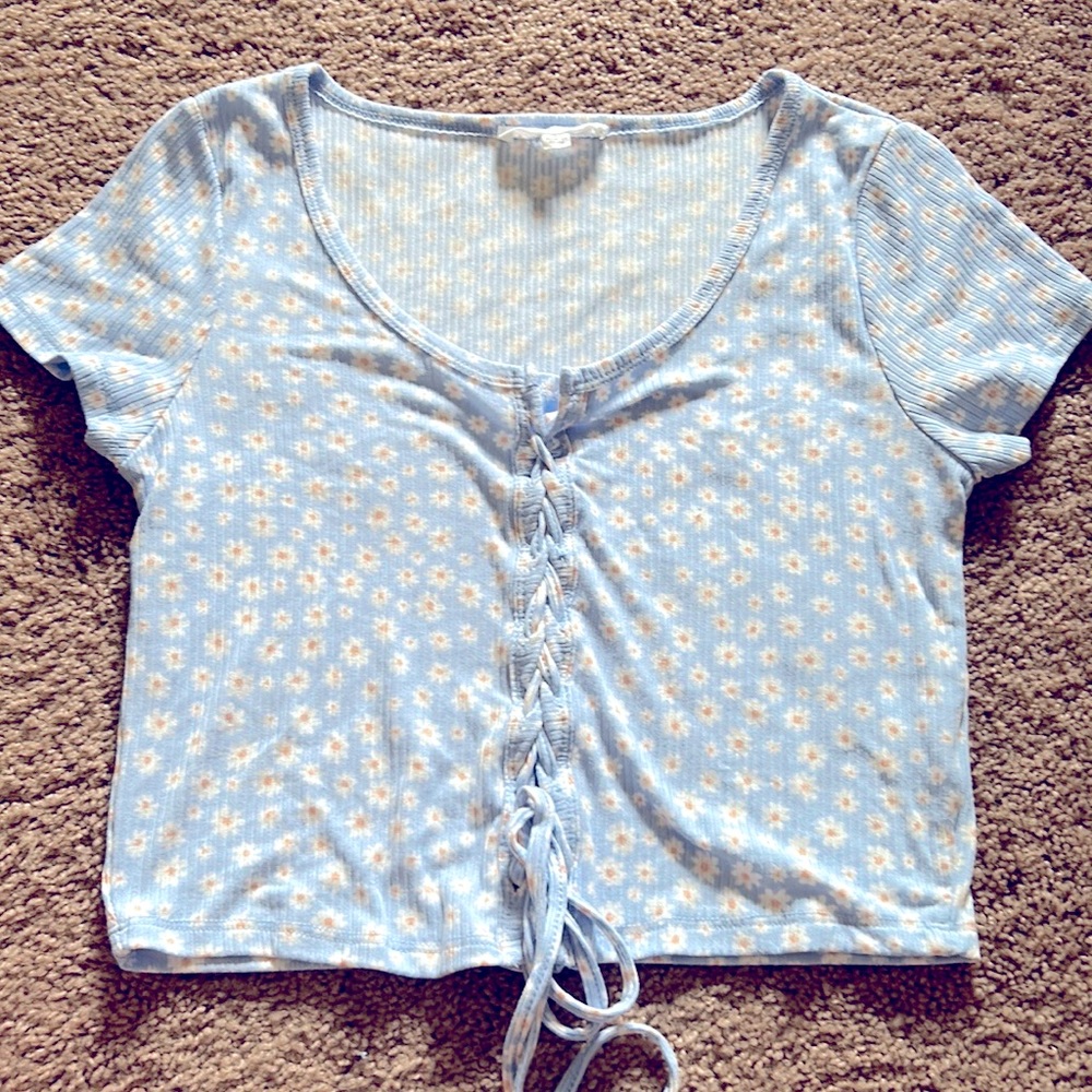 Pink rose crop tshirt size large
